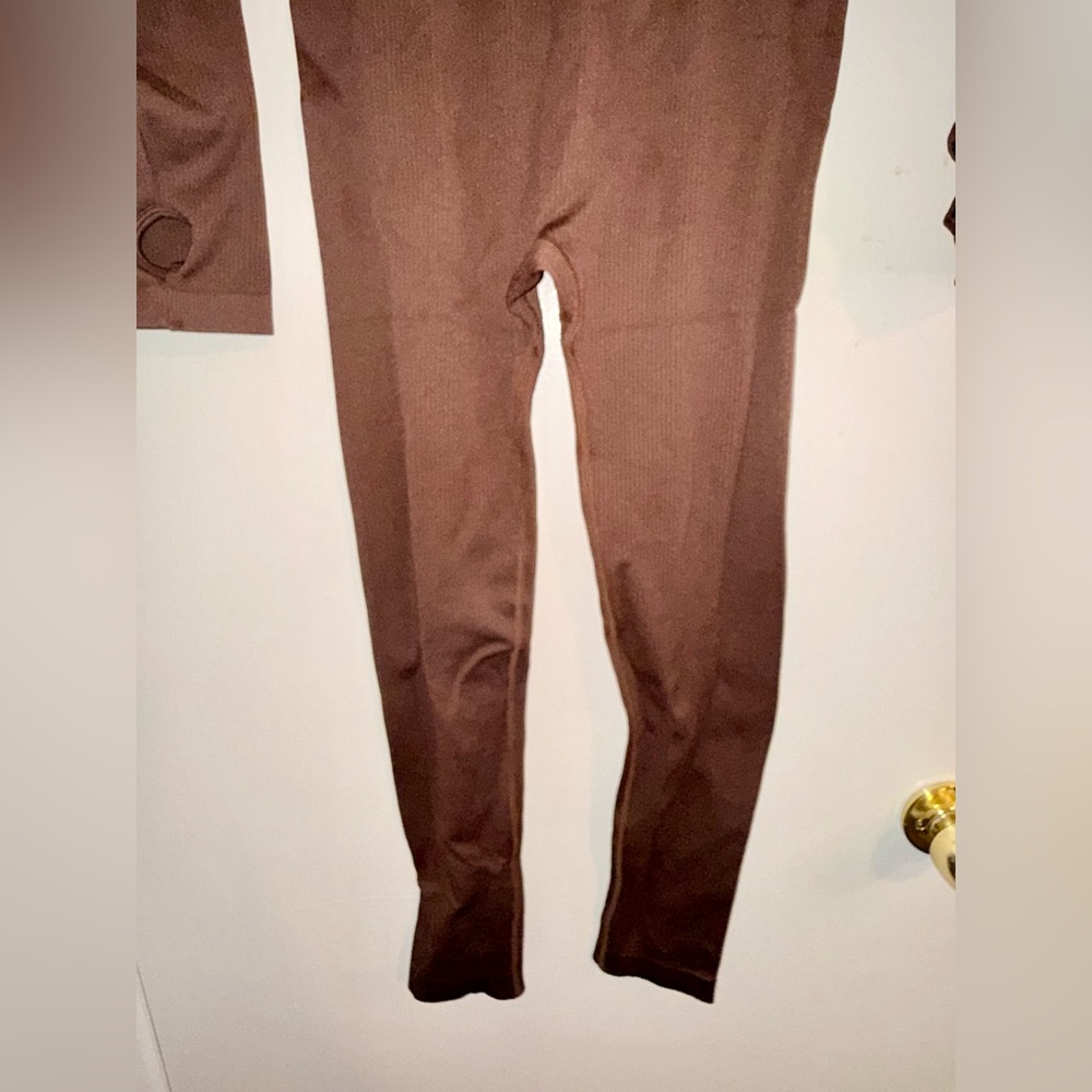 3 Ribbed Compression‎ Jumpsuits - Picture 6 of 15